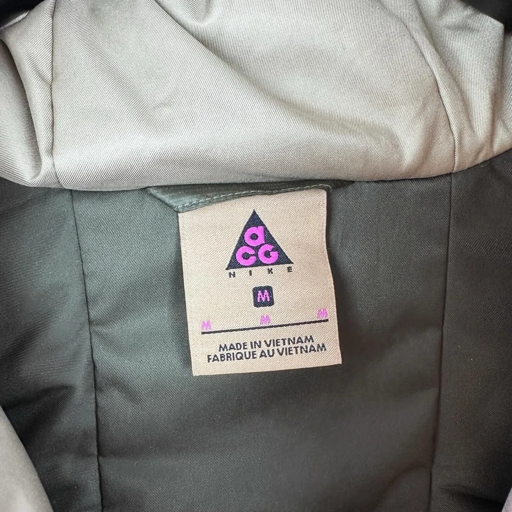 Brand New Nike ACG Primaloft Insulated Hooded Jacket - Picture 5 of 8
